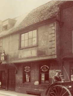 Cross Keys Tavern Friar Street Worcester early 1900s