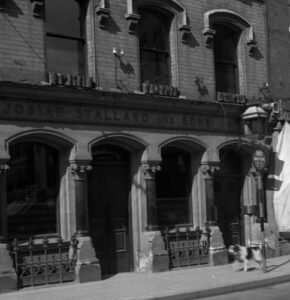 Stallard & Son Wine Merchants 95 High Street Worcester circa 1950